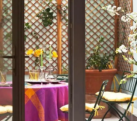 شقة Via Dei Fossi فلورنس